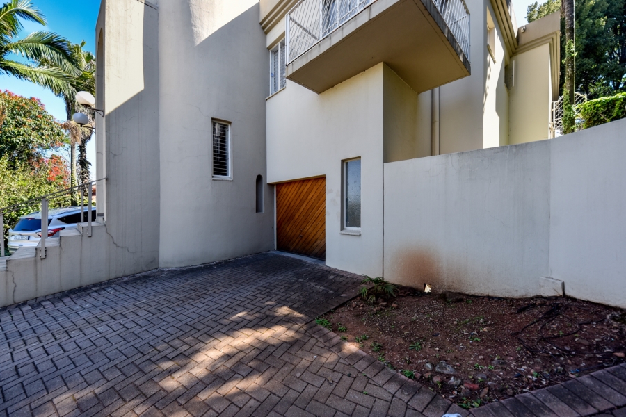 3 Bedroom Property for Sale in Garsfontein Gauteng