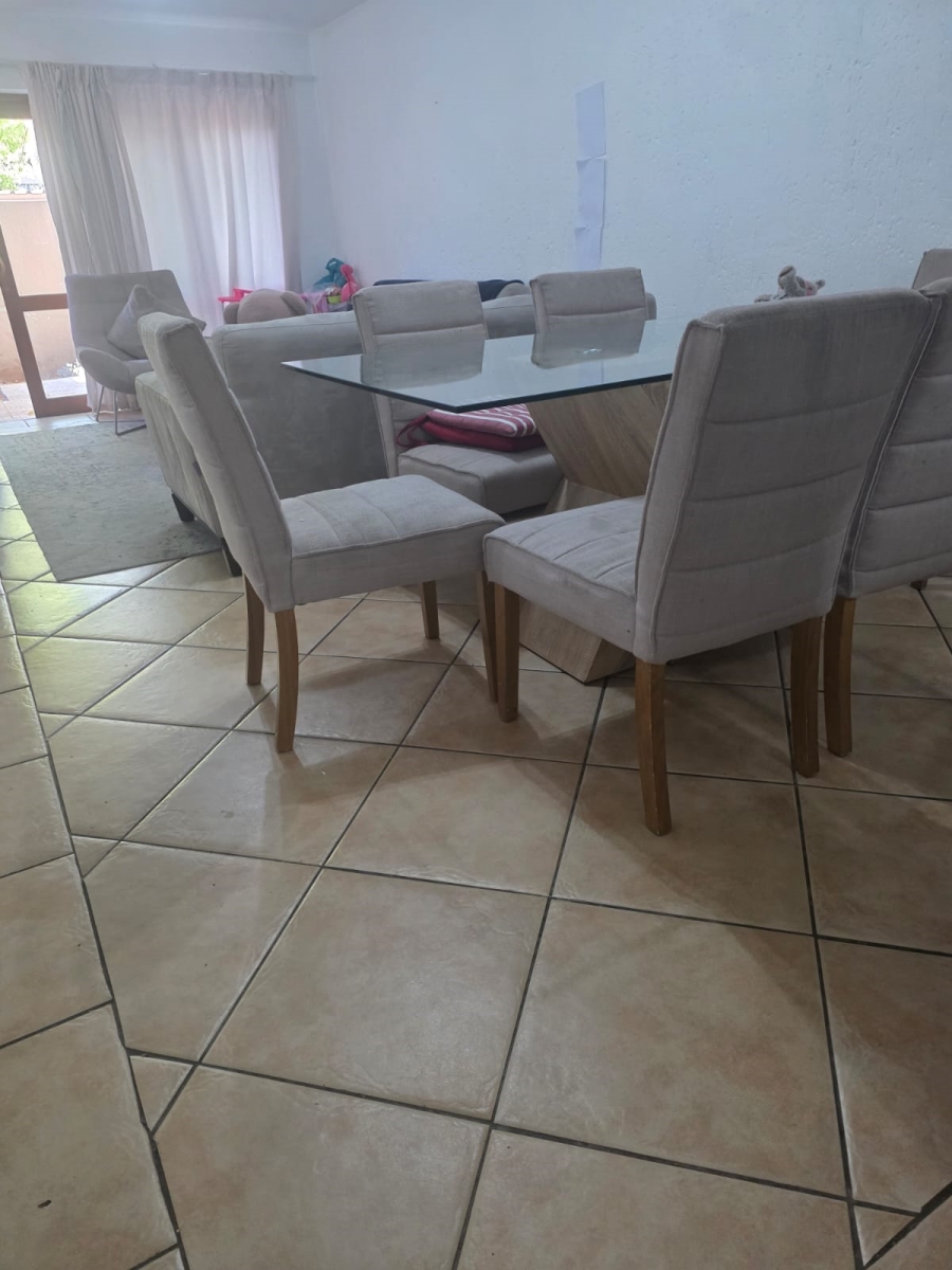 To Let 2 Bedroom Property for Rent in Lonehill Gauteng