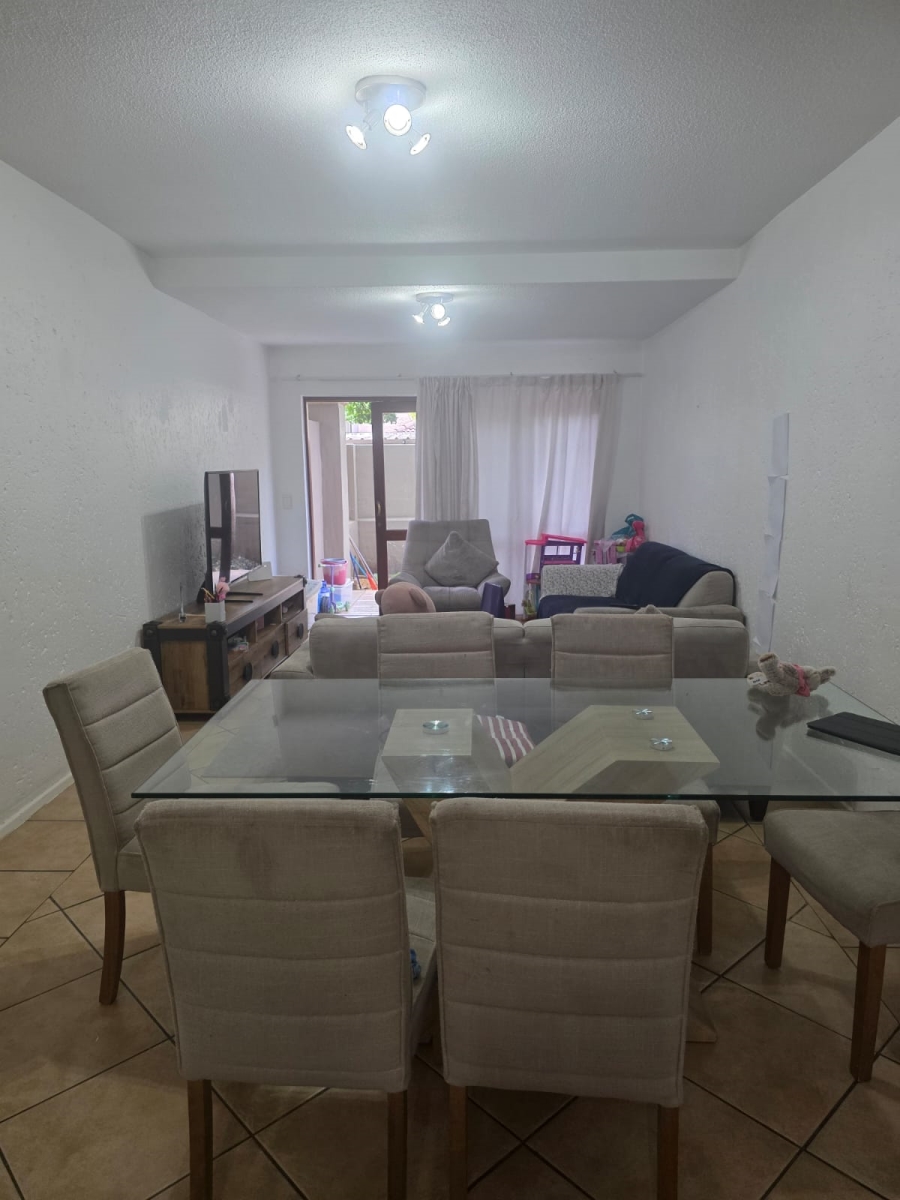 To Let 2 Bedroom Property for Rent in Lonehill Gauteng