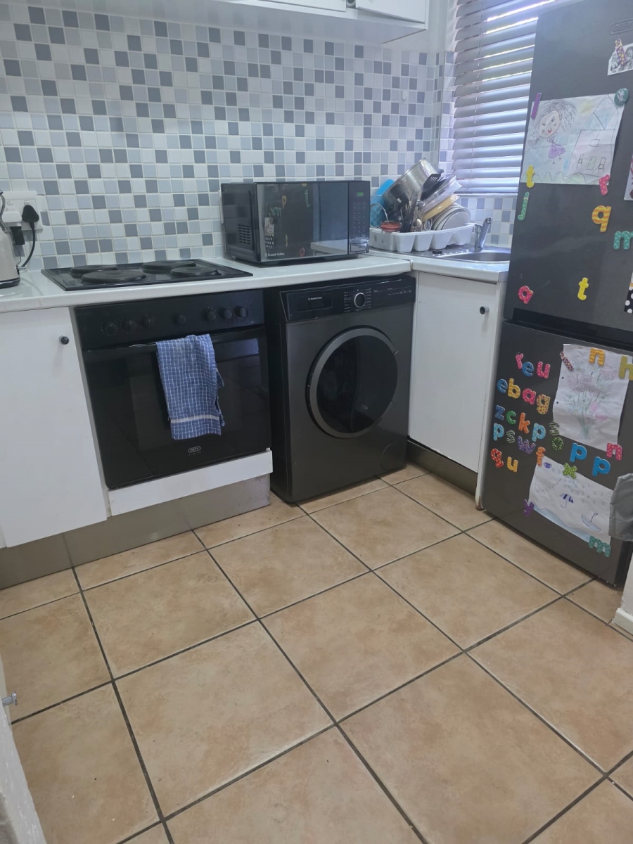 To Let 2 Bedroom Property for Rent in Lonehill Gauteng