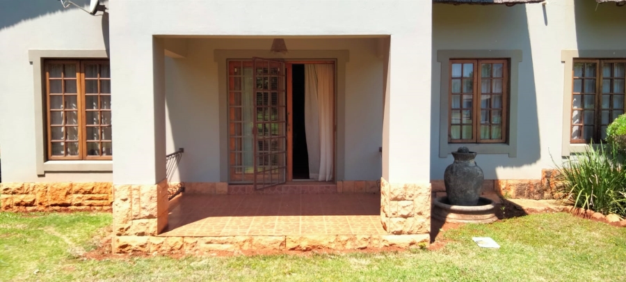 9 Bedroom Property for Sale in Hekpoort Gauteng