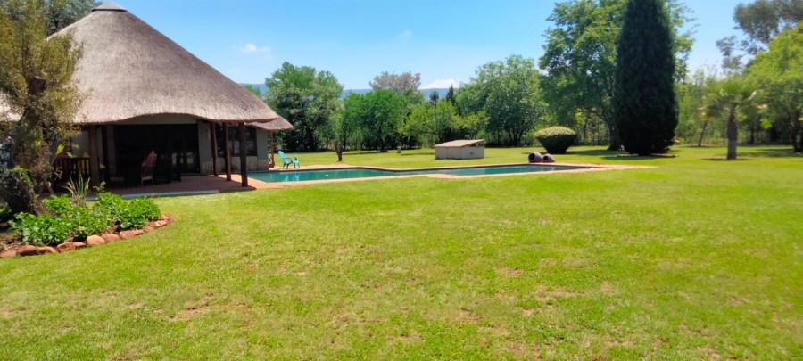 9 Bedroom Property for Sale in Hekpoort Gauteng