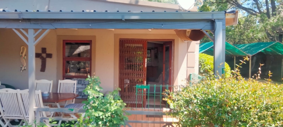 9 Bedroom Property for Sale in Hekpoort Gauteng
