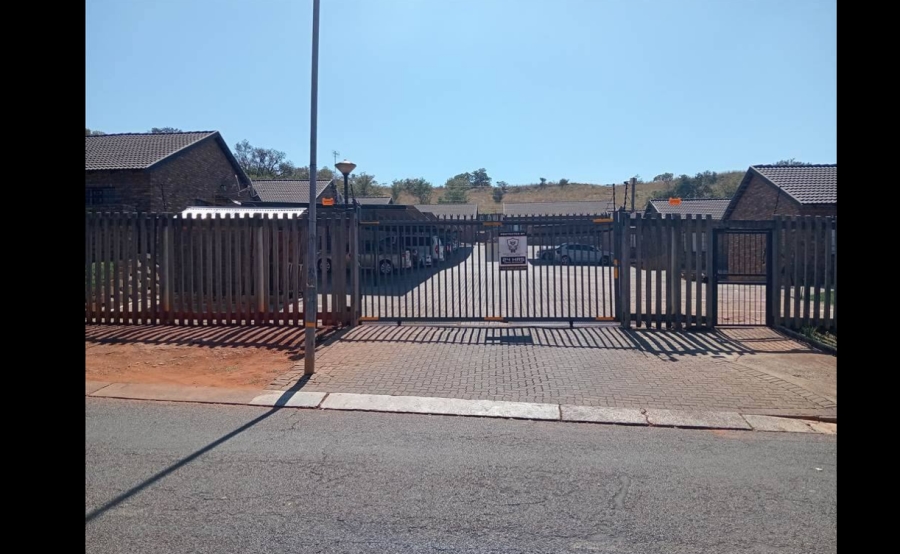 1 Bedroom Property for Sale in Philip Nel Park Gauteng