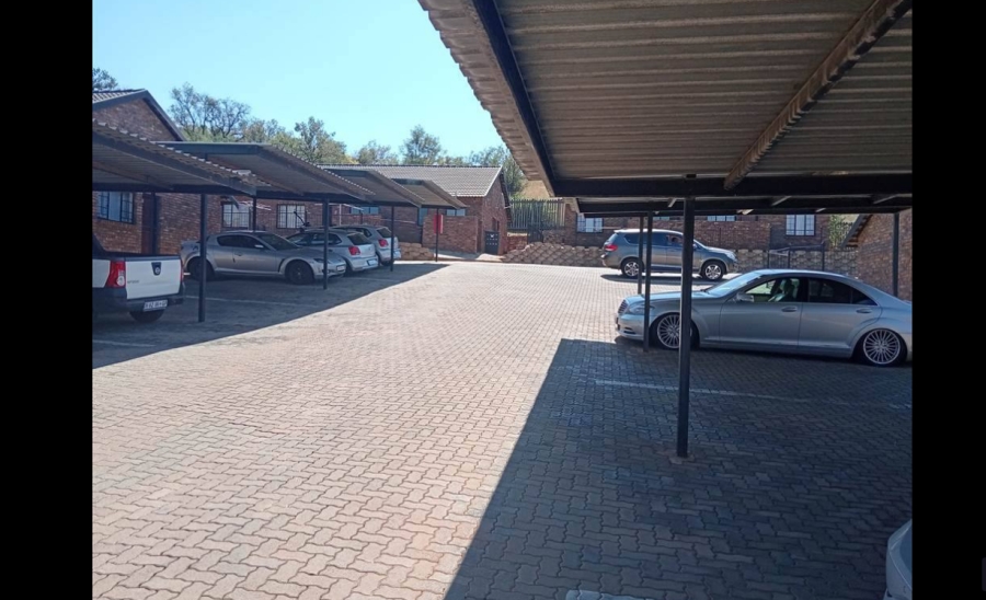 1 Bedroom Property for Sale in Philip Nel Park Gauteng