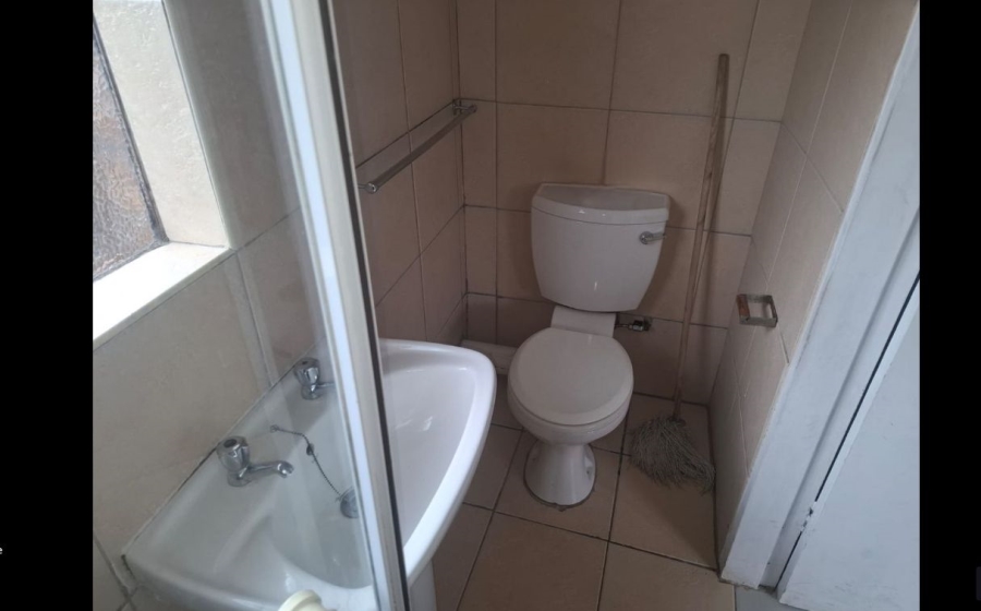 1 Bedroom Property for Sale in Philip Nel Park Gauteng