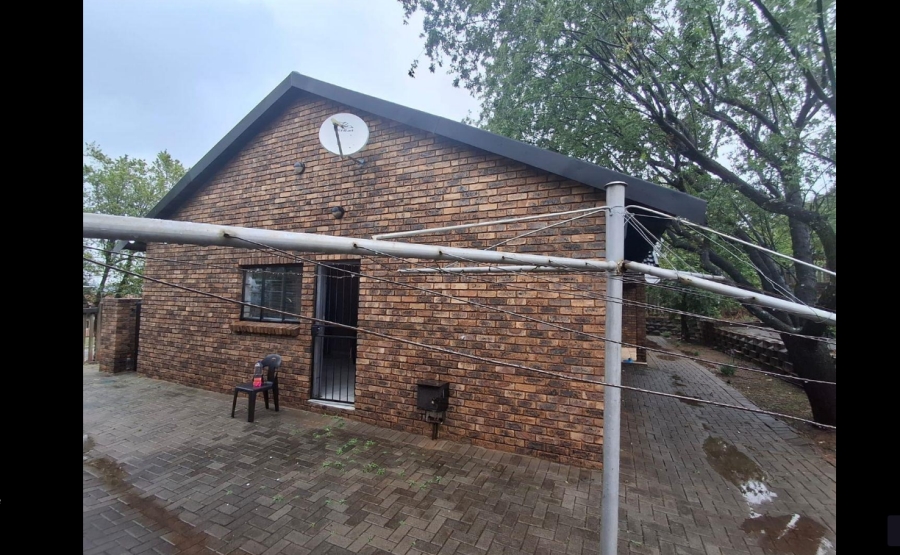 1 Bedroom Property for Sale in Philip Nel Park Gauteng