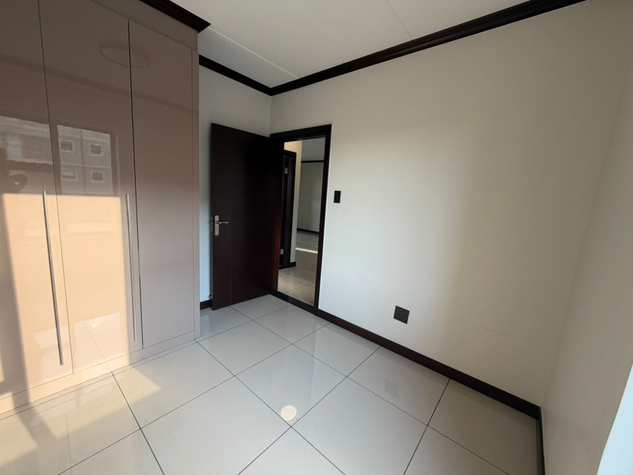 To Let 2 Bedroom Property for Rent in Blue Hills Gauteng