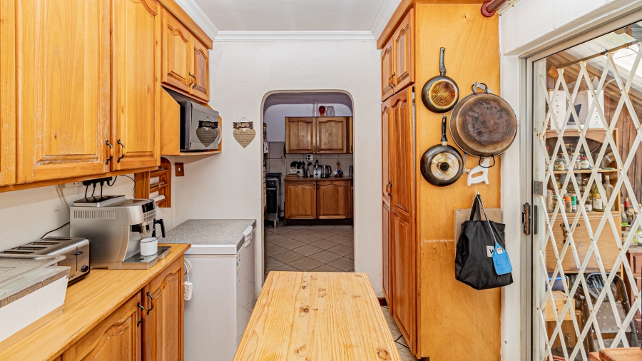 4 Bedroom Property for Sale in Garsfontein Gauteng