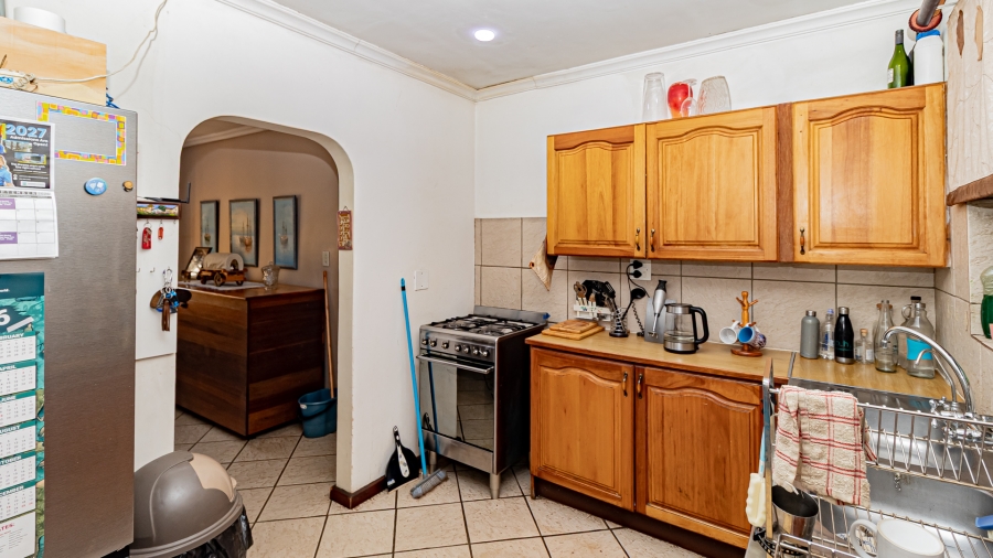 4 Bedroom Property for Sale in Garsfontein Gauteng