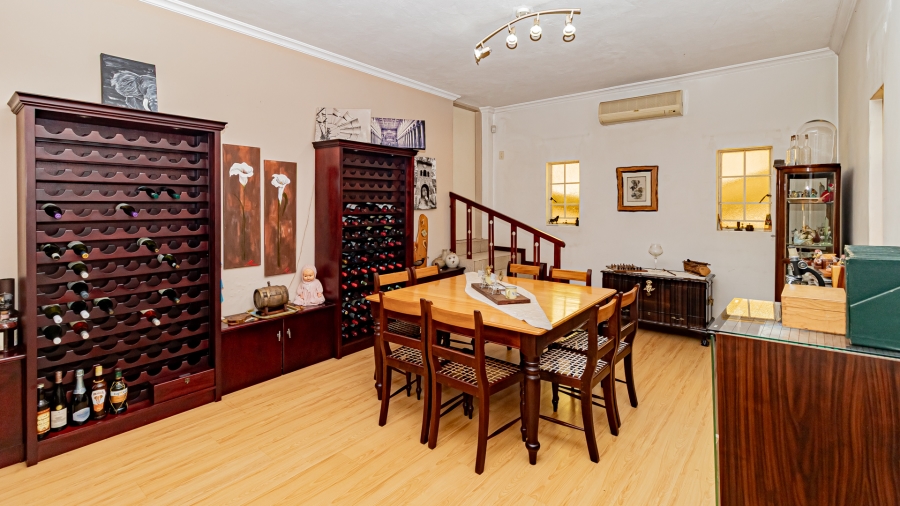 4 Bedroom Property for Sale in Garsfontein Gauteng