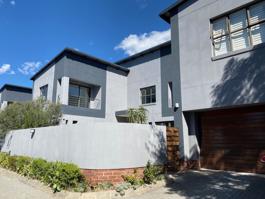 4 Bedroom Property for Sale in Bryanston Gauteng