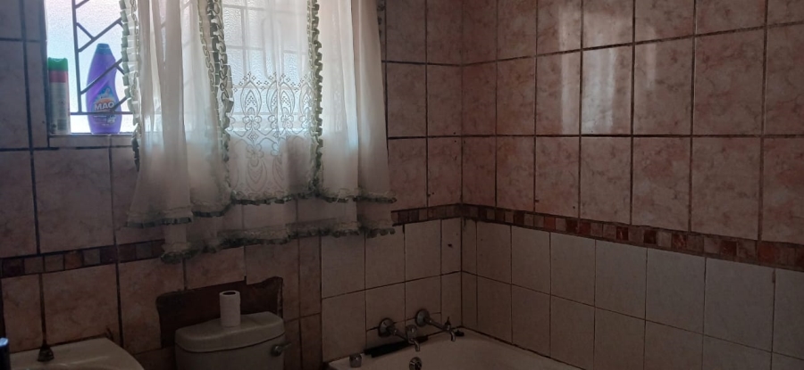 3 Bedroom Property for Sale in Soshanguve WW Gauteng