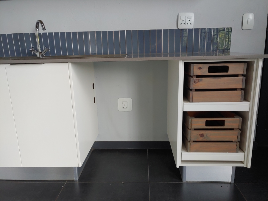 1 Bedroom Property for Sale in Braamfontein Werf Gauteng
