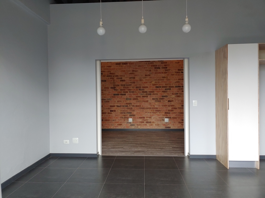 1 Bedroom Property for Sale in Braamfontein Werf Gauteng