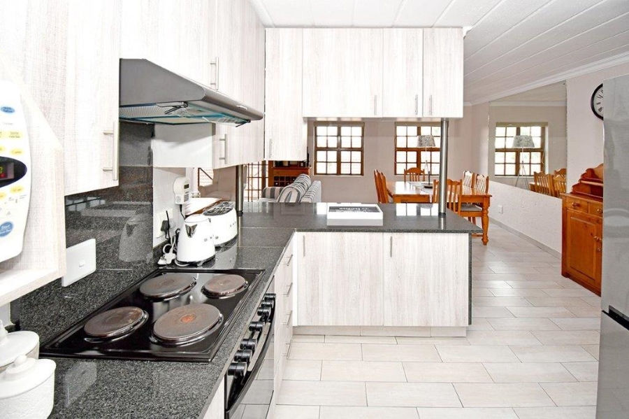 2 Bedroom Property for Sale in Dowerglen Ext 4 Gauteng