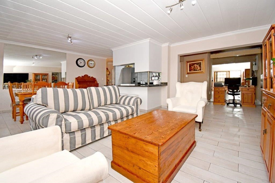 2 Bedroom Property for Sale in Dowerglen Ext 4 Gauteng
