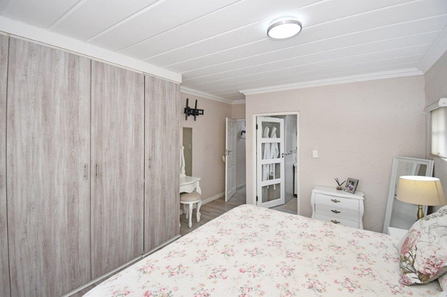 2 Bedroom Property for Sale in Dowerglen Ext 4 Gauteng