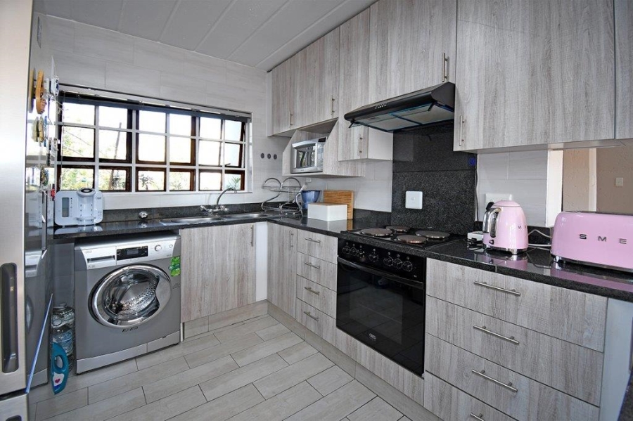 2 Bedroom Property for Sale in Dowerglen Ext 4 Gauteng