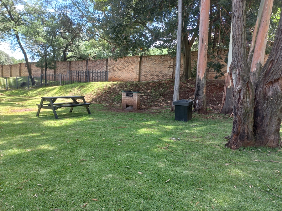 2 Bedroom Property for Sale in Braamfontein Werf Gauteng