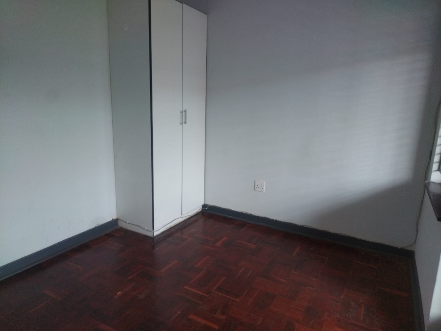 To Let 2 Bedroom Property for Rent in Florida Gauteng