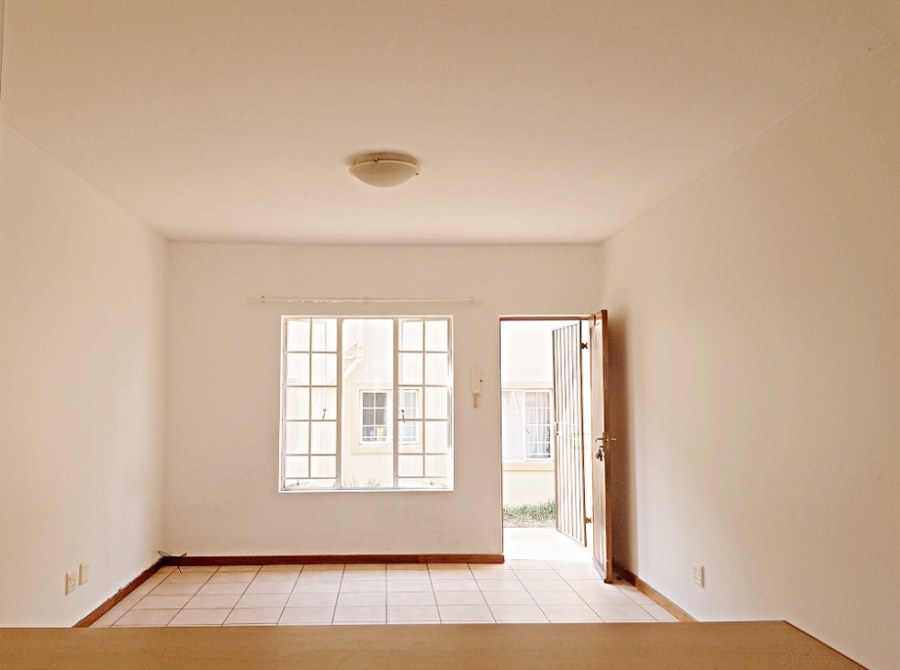 To Let 2 Bedroom Property for Rent in Ferndale Gauteng