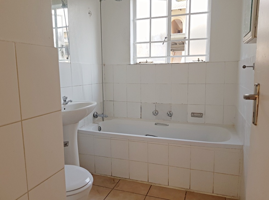 To Let 2 Bedroom Property for Rent in Ferndale Gauteng