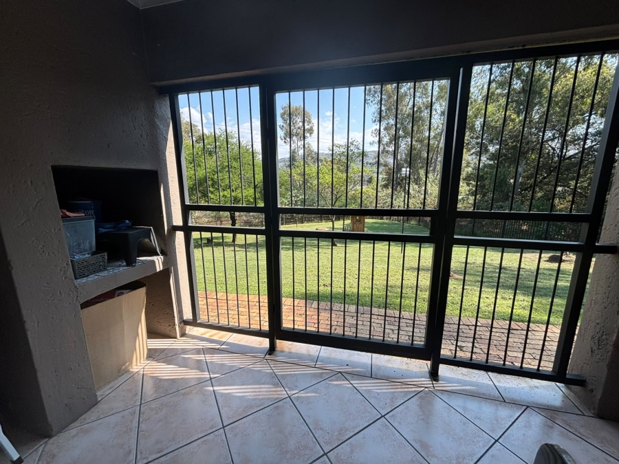 To Let 2 Bedroom Property for Rent in Wilgeheuwel Gauteng