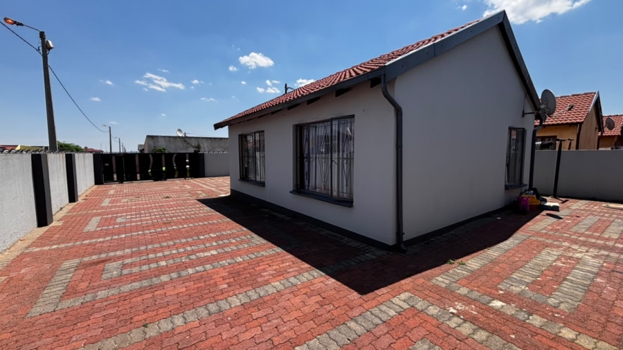 2 Bedroom Property for Sale in Vosloorus Ext 6 Gauteng