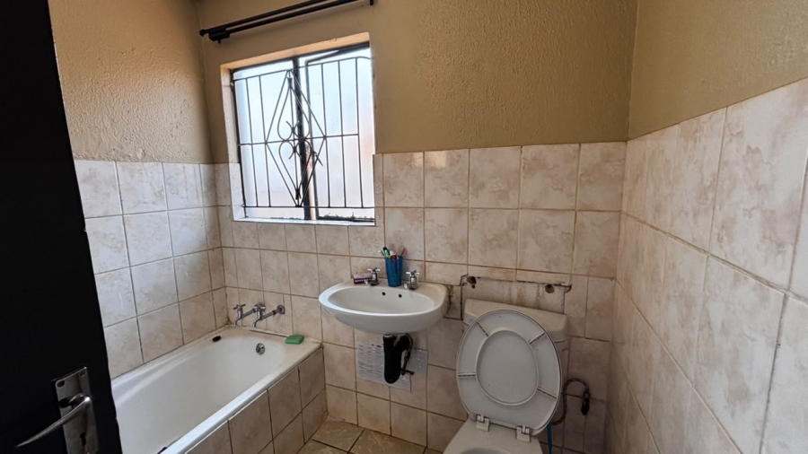 2 Bedroom Property for Sale in Vosloorus Ext 6 Gauteng