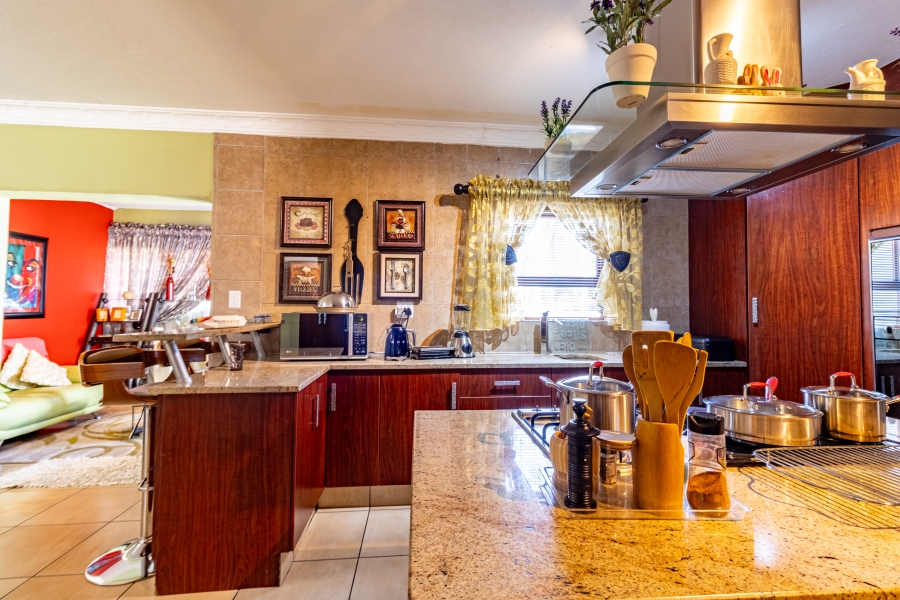 To Let 4 Bedroom Property for Rent in Willow Acres Gauteng