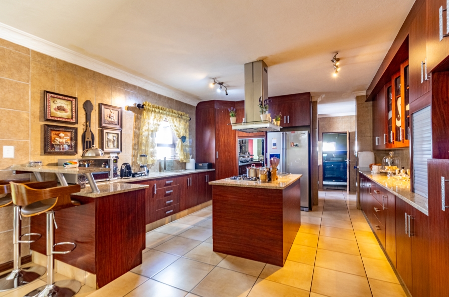 To Let 4 Bedroom Property for Rent in Willow Acres Gauteng