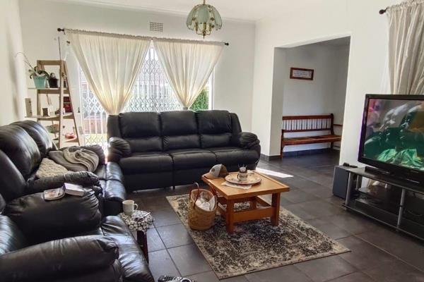 4 Bedroom Property for Sale in Helikonpark Gauteng