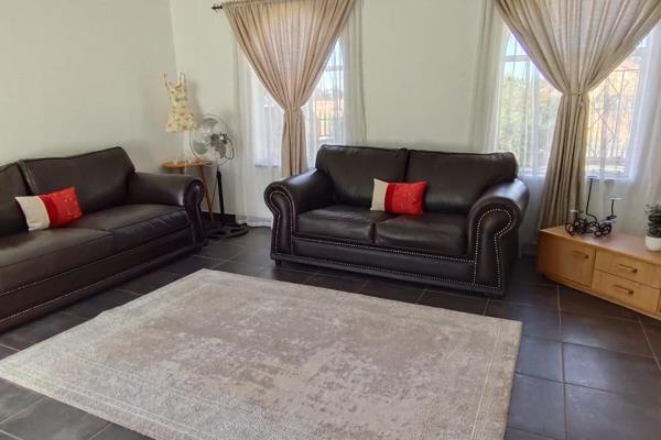 4 Bedroom Property for Sale in Helikonpark Gauteng