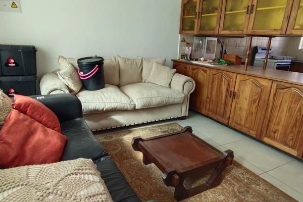 4 Bedroom Property for Sale in Helikonpark Gauteng