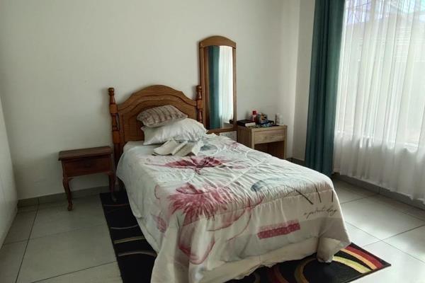 4 Bedroom Property for Sale in Helikonpark Gauteng