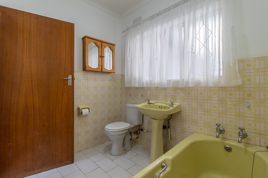 4 Bedroom Property for Sale in Helikonpark Gauteng