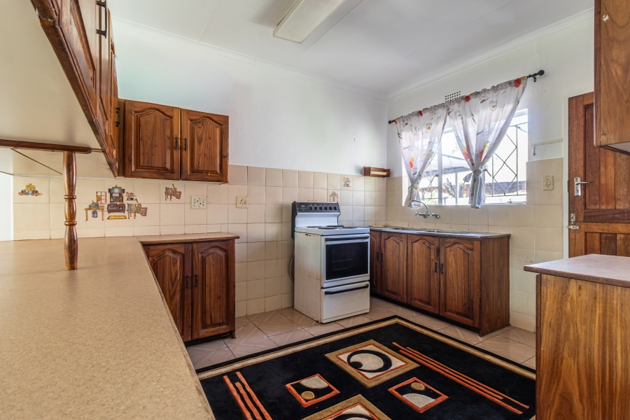 4 Bedroom Property for Sale in Helikonpark Gauteng