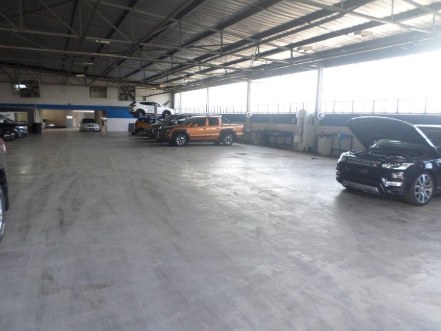 Commercial Property for Sale in Randjespark Gauteng