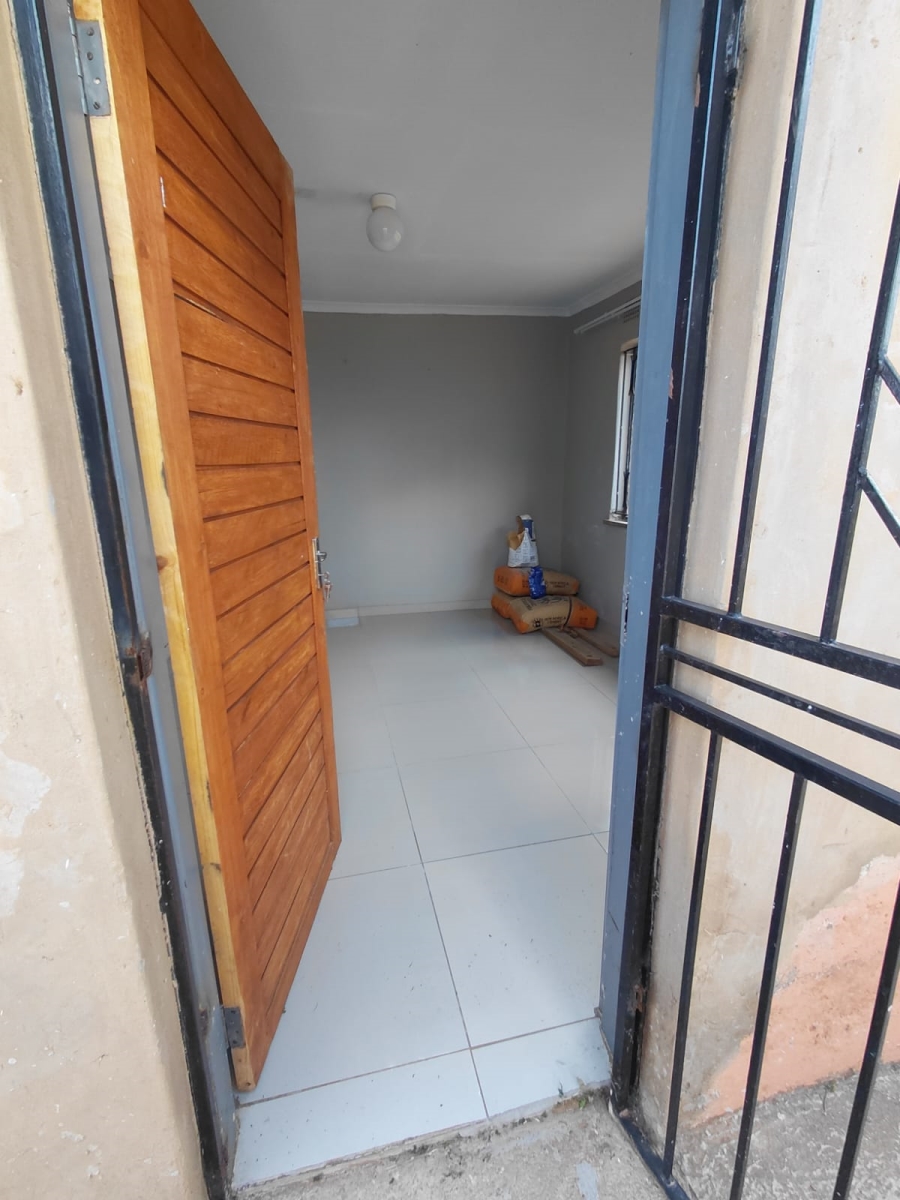 To Let 3 Bedroom Property for Rent in Naledi Gauteng