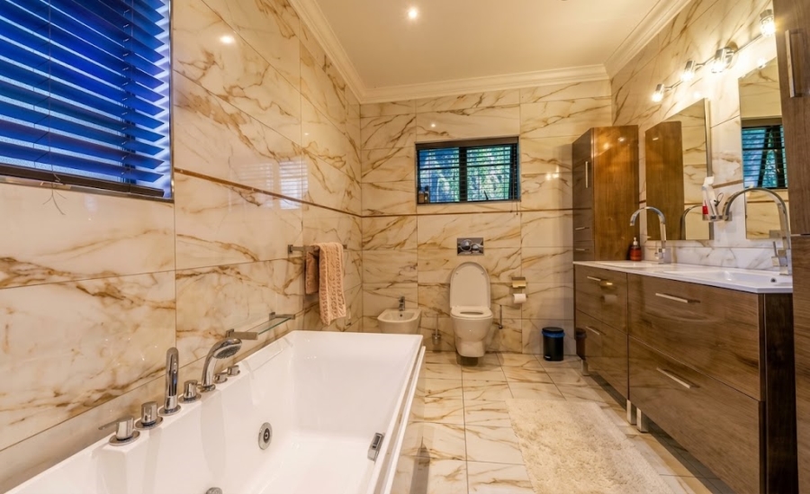 4 Bedroom Property for Sale in Sterrewag Gauteng