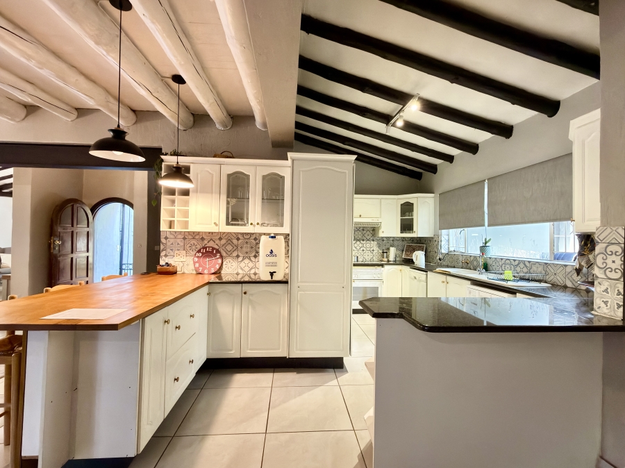 3 Bedroom Property for Sale in Die Wilgers Gauteng