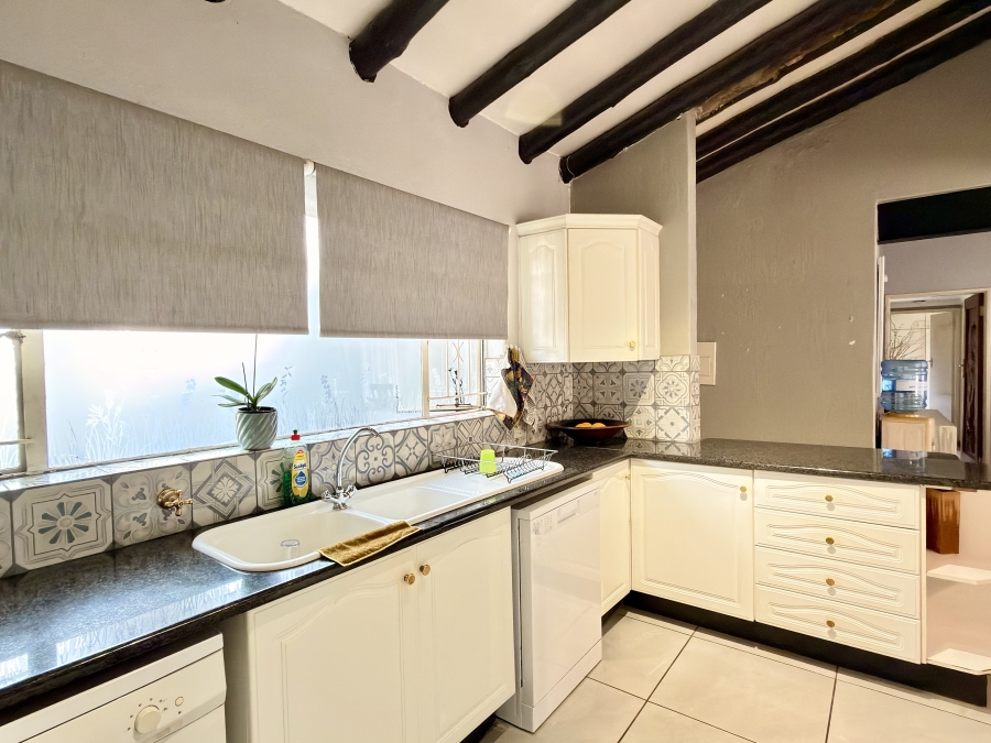 3 Bedroom Property for Sale in Die Wilgers Gauteng