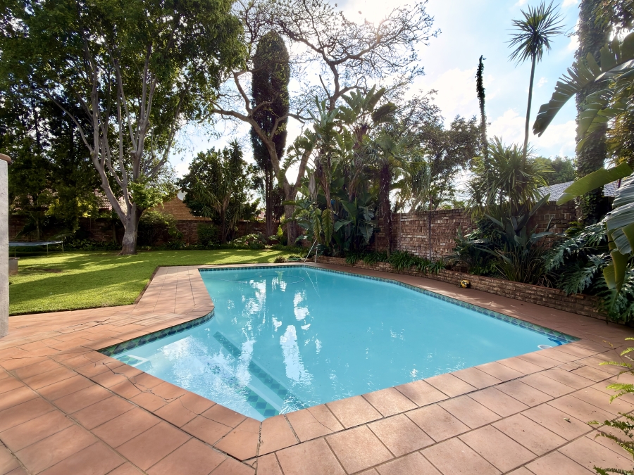 3 Bedroom Property for Sale in Die Wilgers Gauteng