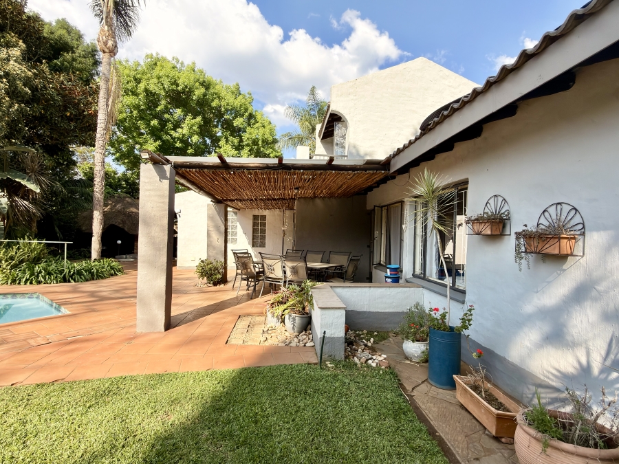 3 Bedroom Property for Sale in Die Wilgers Gauteng