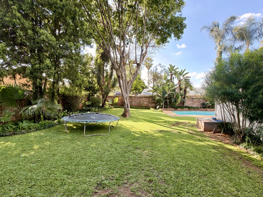 3 Bedroom Property for Sale in Die Wilgers Gauteng