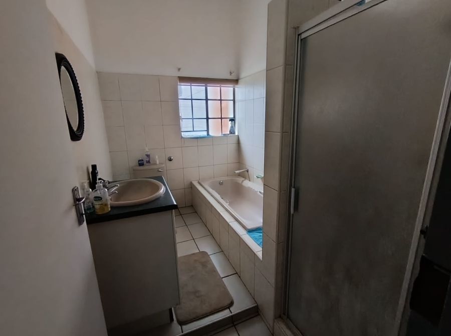 4 Bedroom Property for Sale in Moreleta Park Gauteng