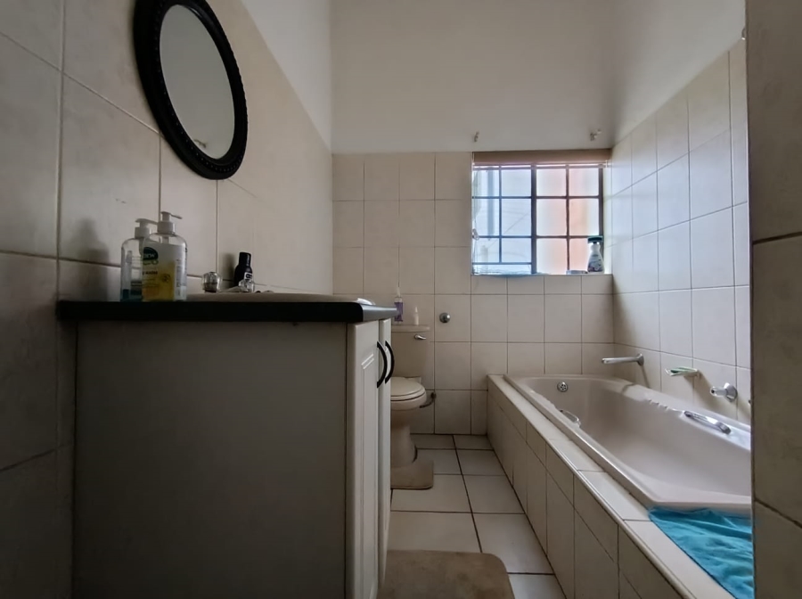 4 Bedroom Property for Sale in Moreleta Park Gauteng