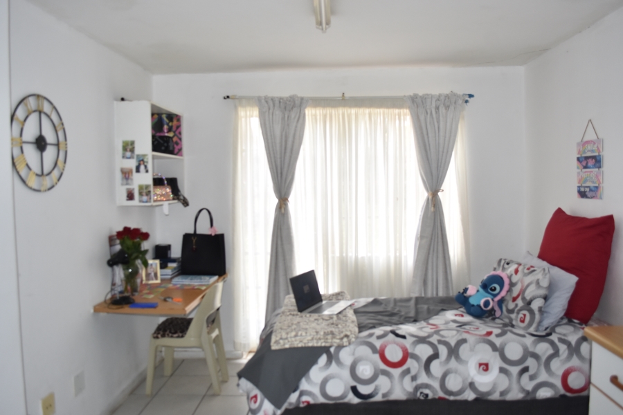 2 Bedroom Property for Sale in Pretoria West Gauteng