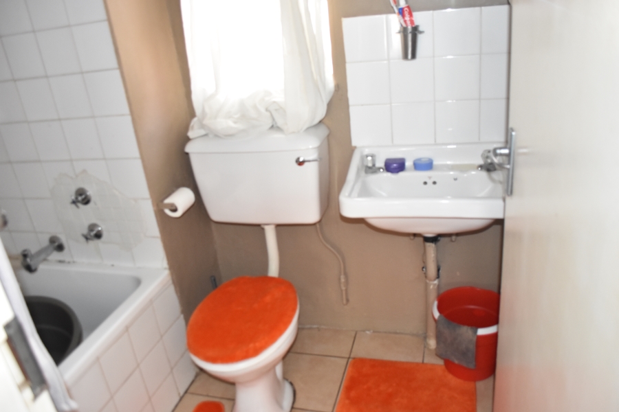 2 Bedroom Property for Sale in Pretoria West Gauteng